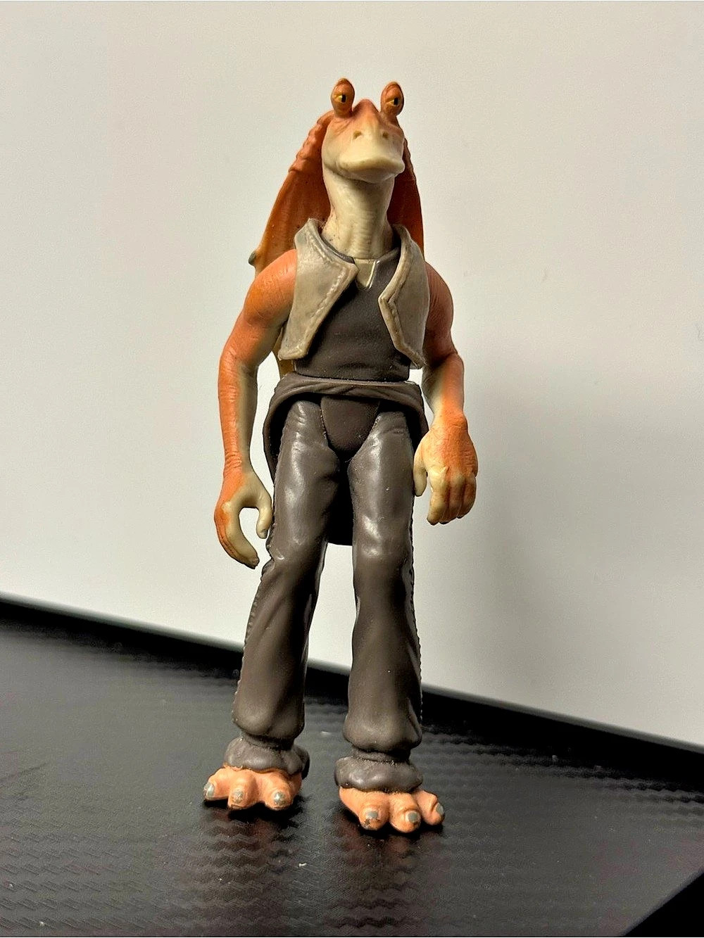 Hasbro Star Wars Episode I Jar Binks Action Figure